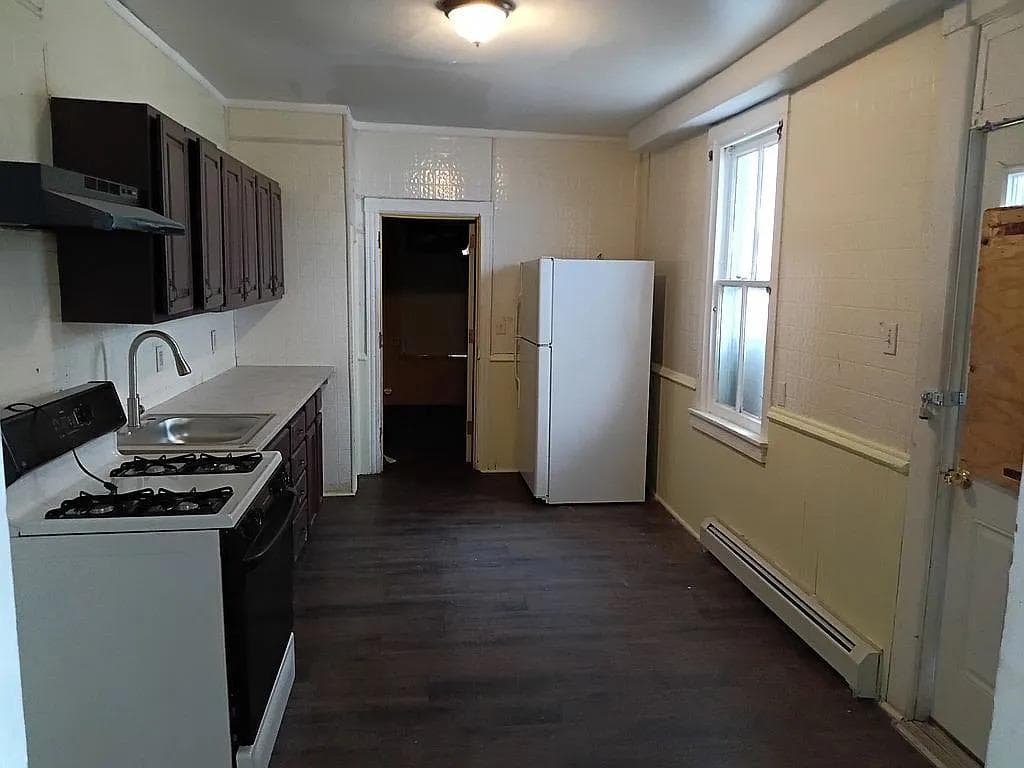 1614 Swatara Street photo 4