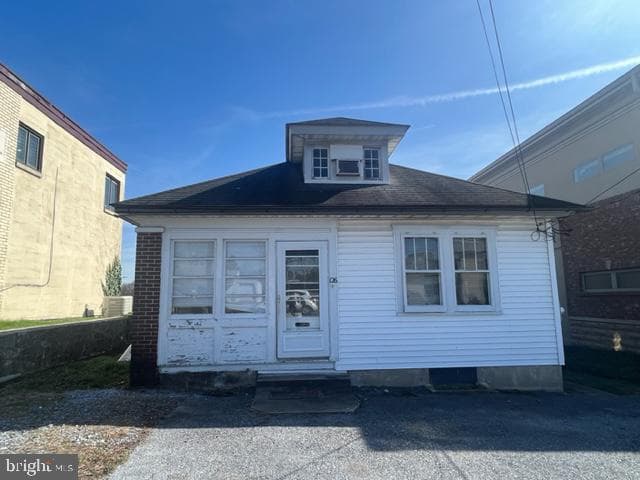 1126 E Chocolate Avenue, Hershey