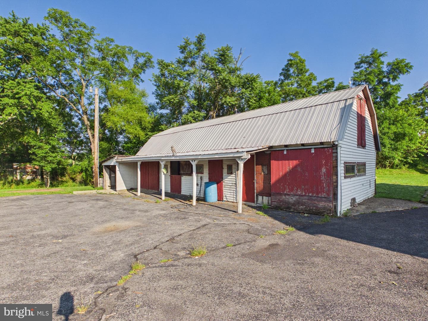 8664 Jonestown Road photo 11