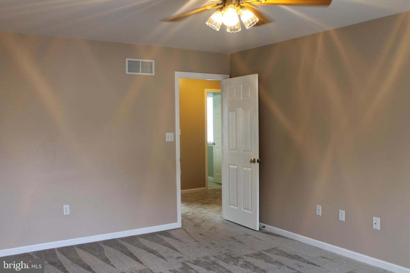 115 Doreen Drive photo 37