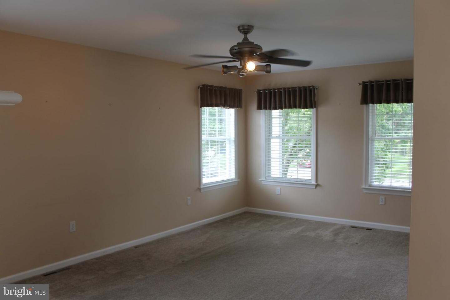 115 Doreen Drive photo 8