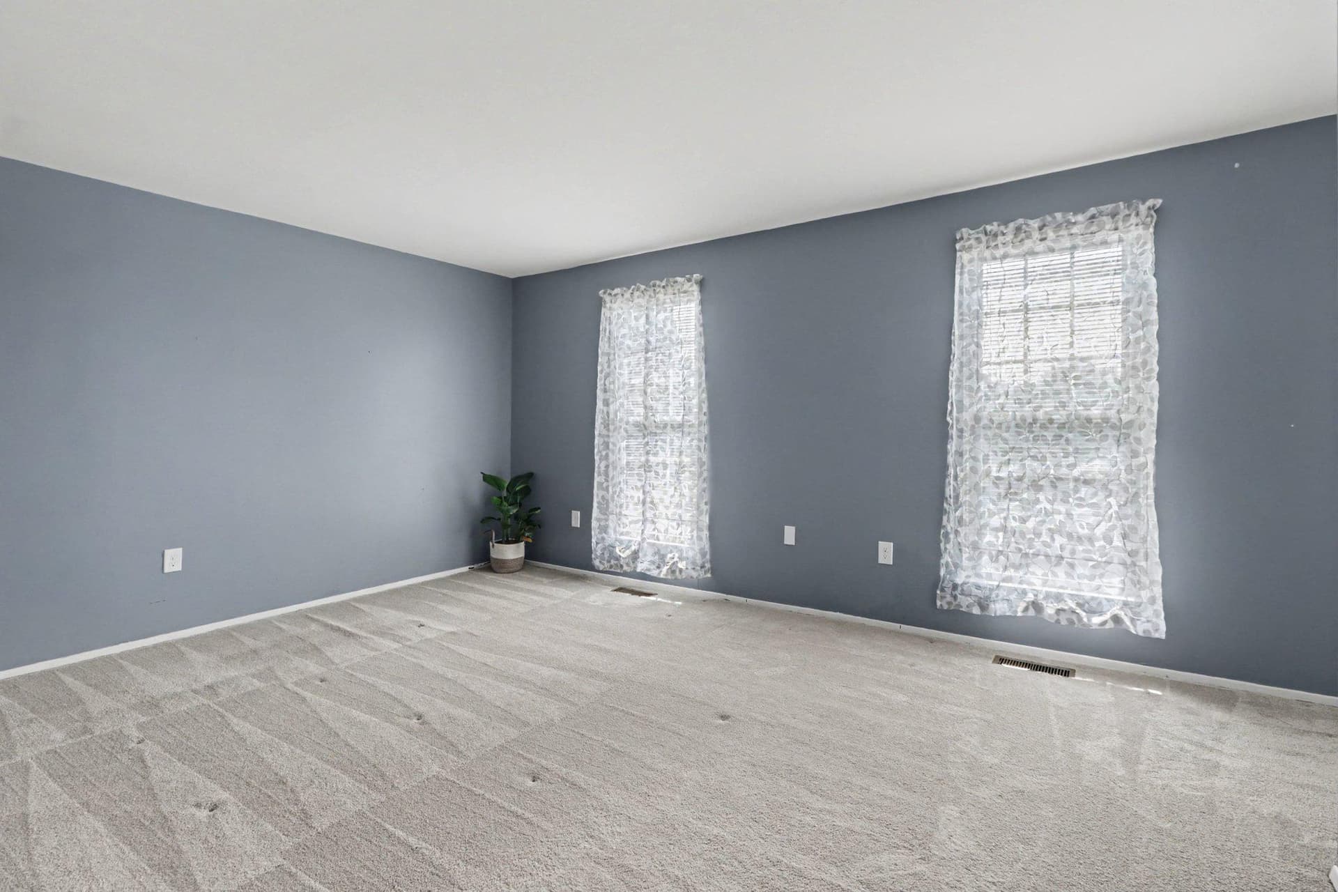 122 Huntley Drive photo 17