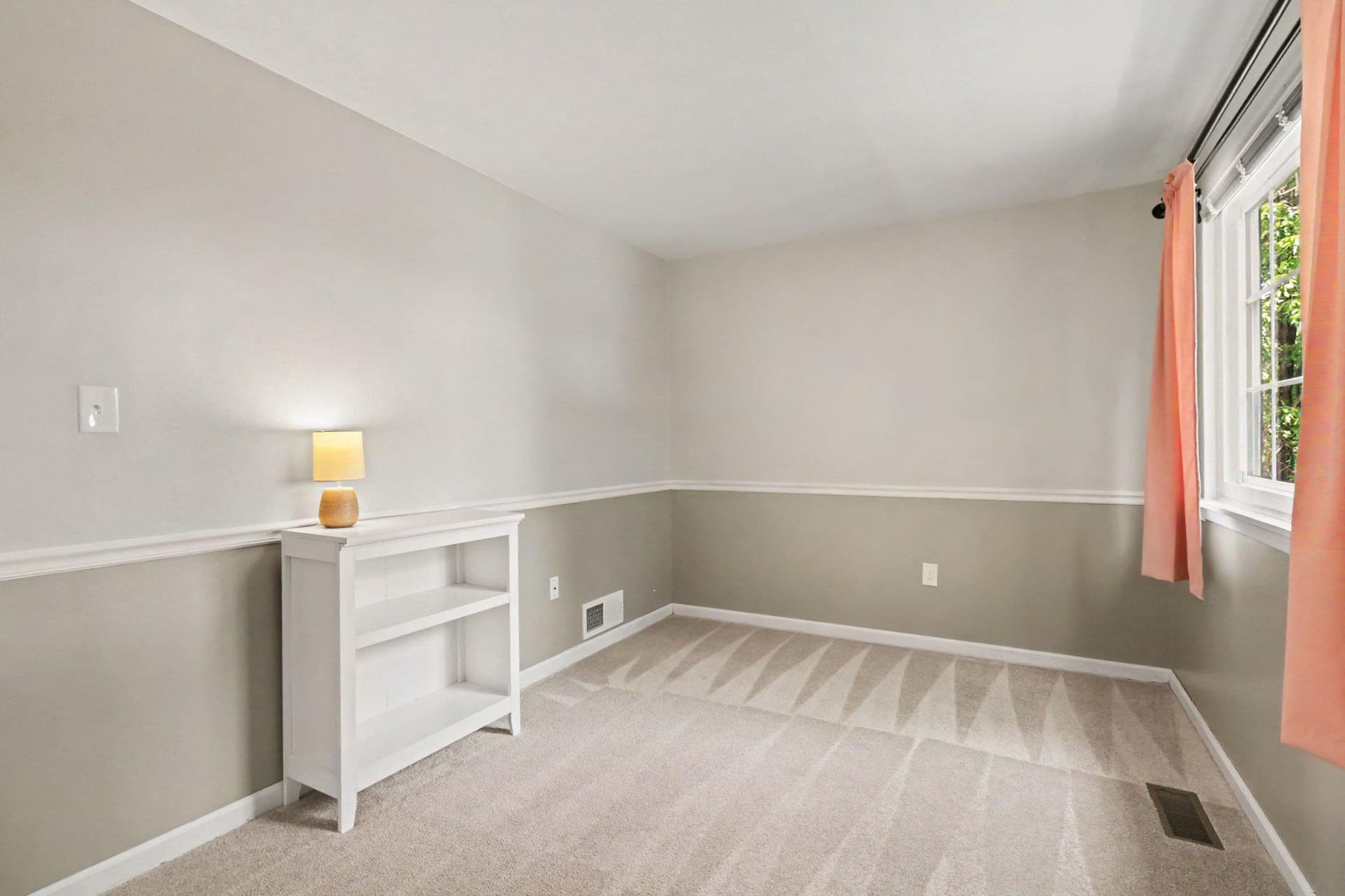 122 Huntley Drive photo 19