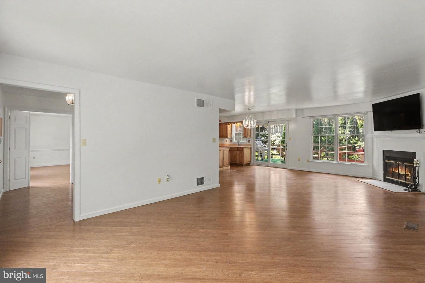 3808 Reichert Road photo 9