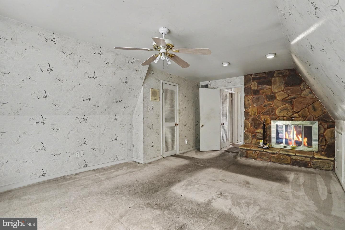 299 Mushroom Hill Road photo 16