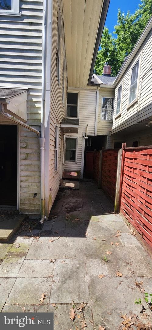 623 S Front Street photo 5
