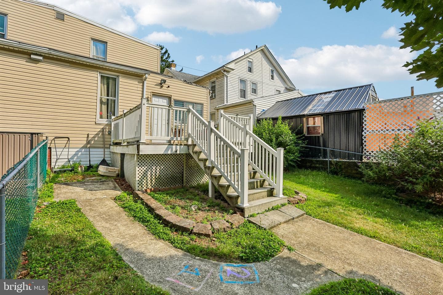 2450 Elm Street photo 21