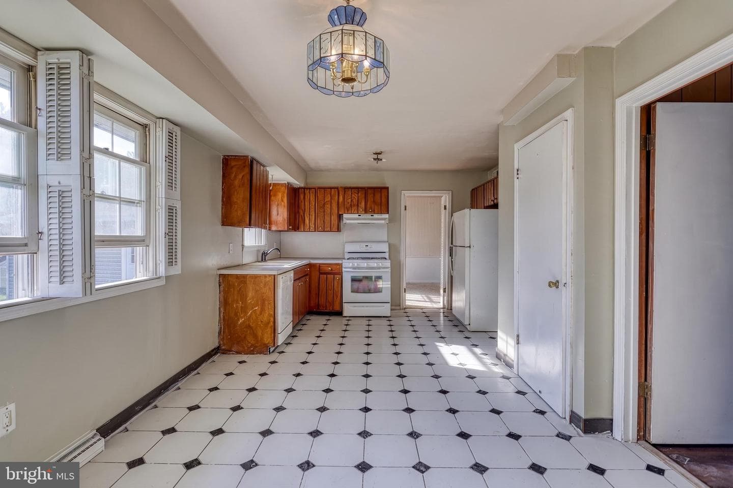 641 S 61st Street photo 19