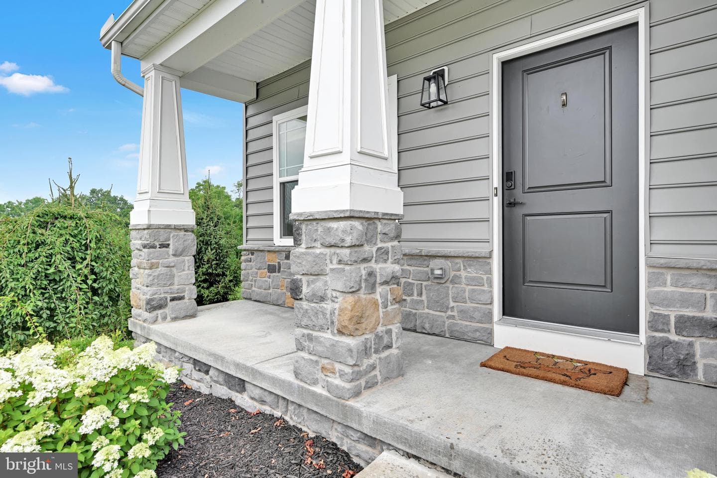 7233 Rock Ridge Avenue photo 3