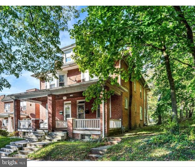2024 Holly Street photo 1