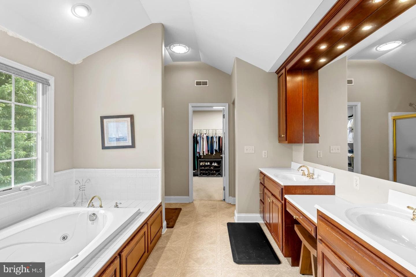 111 Crabapple Court photo 34