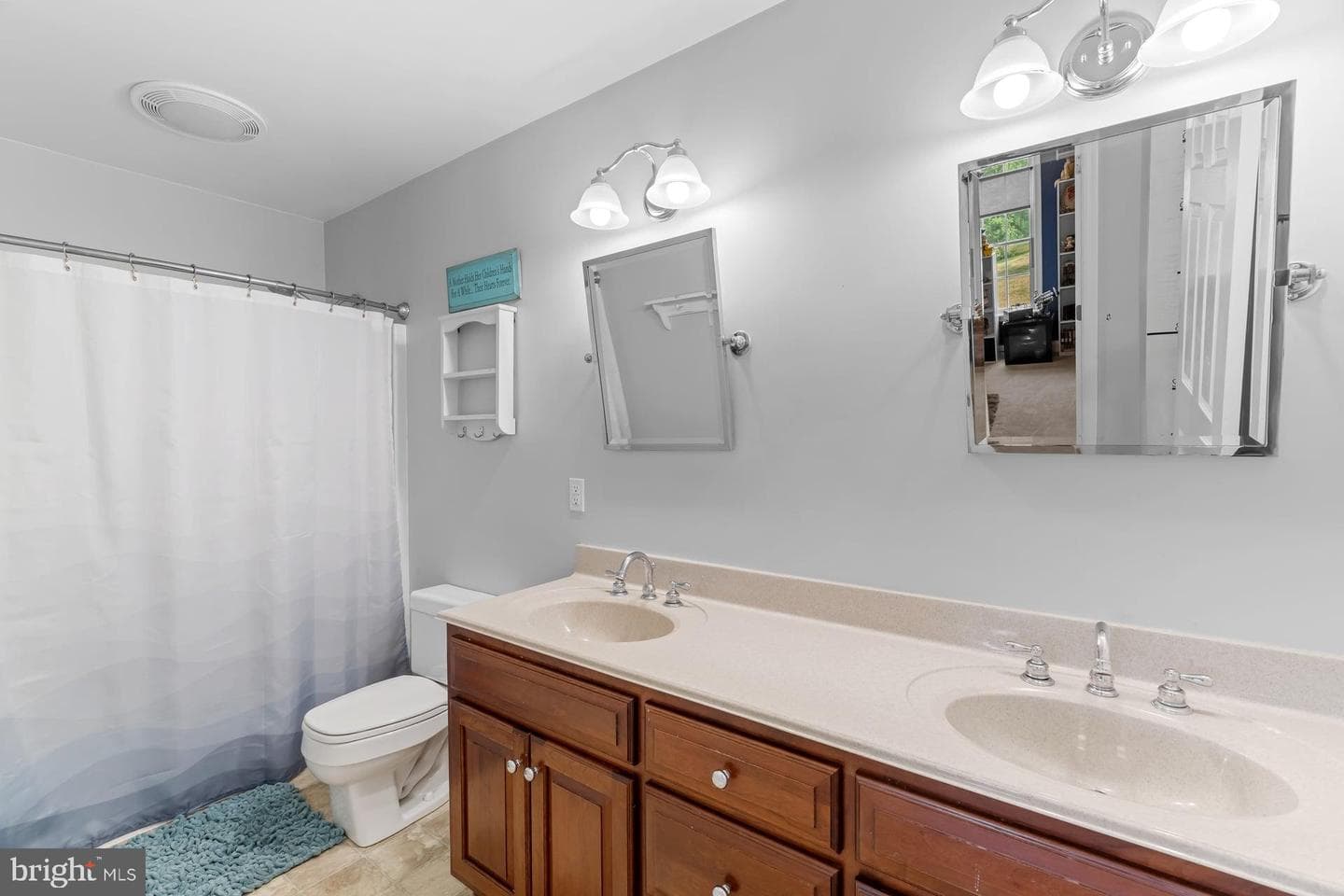 111 Crabapple Court photo 39