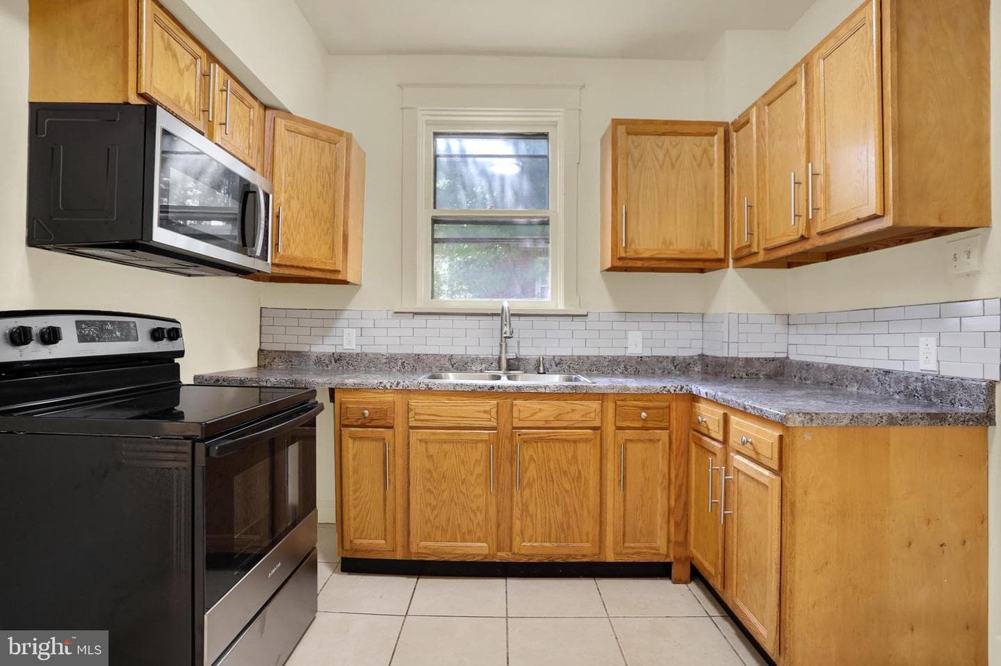 2708 Lexington Street photo 13