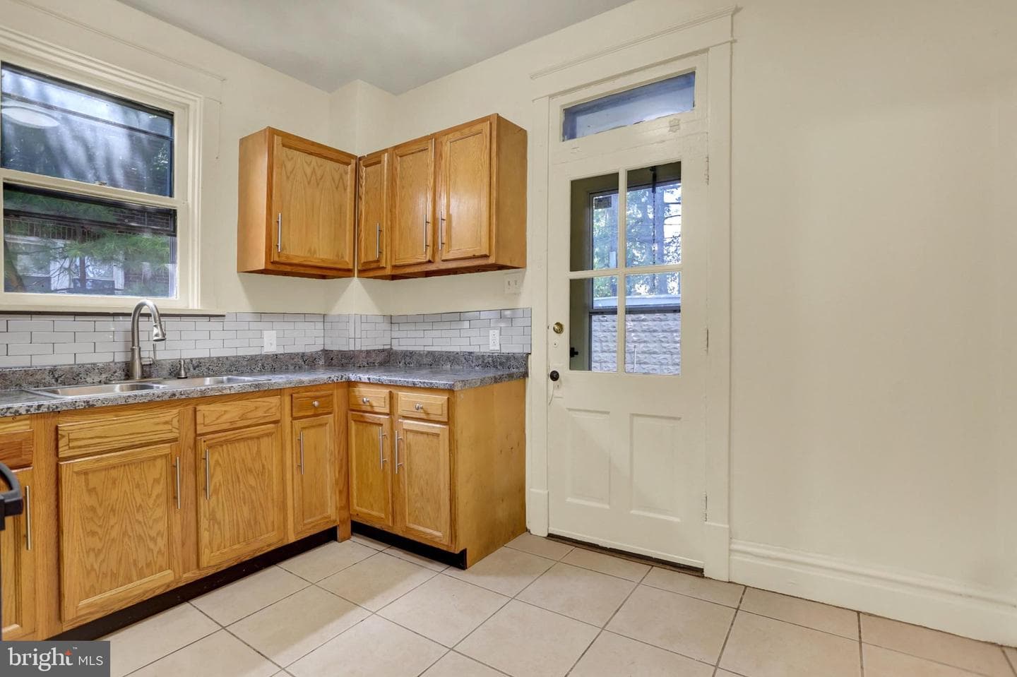 2708 Lexington Street photo 14