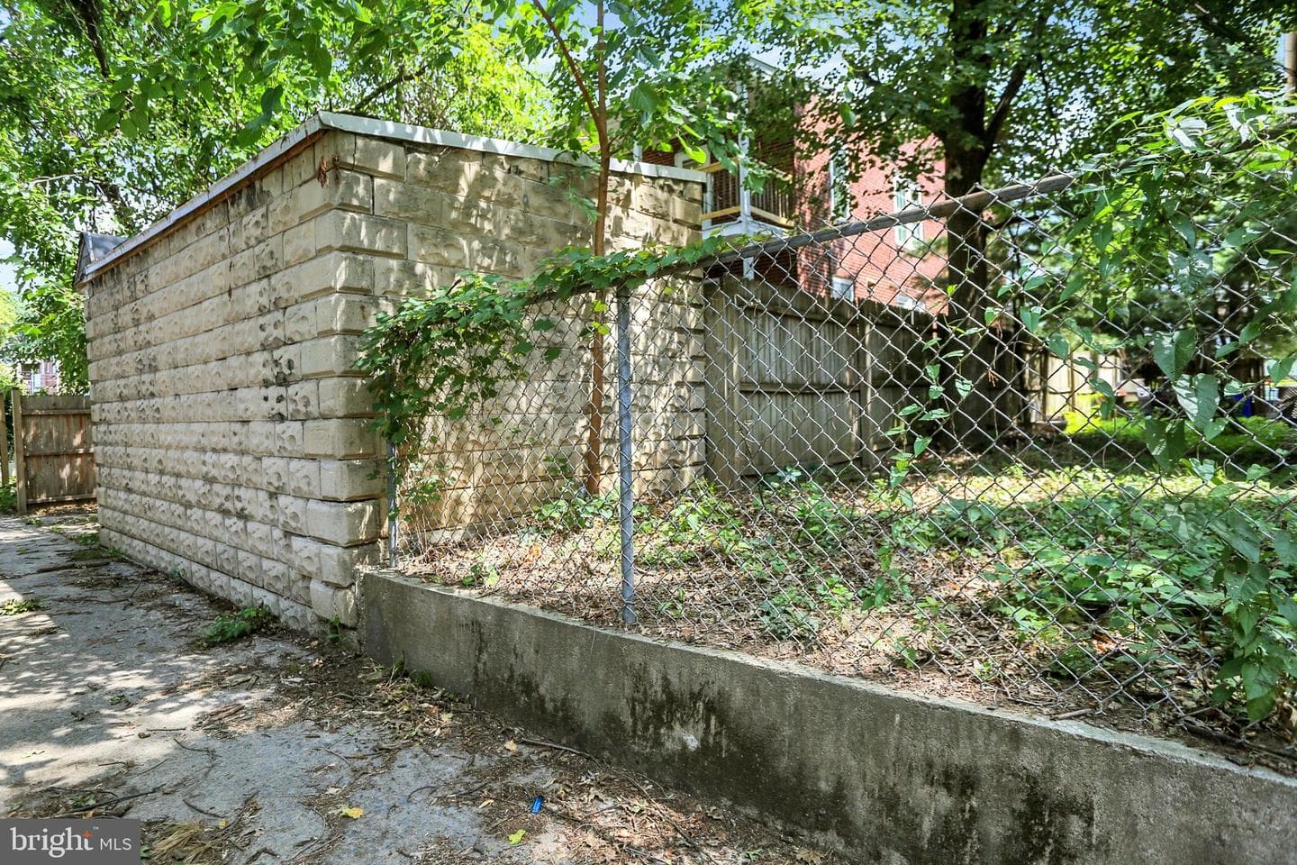 2708 Lexington Street photo 32