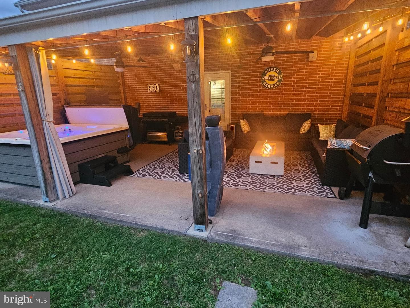 1508 Crestmont Drive photo 27