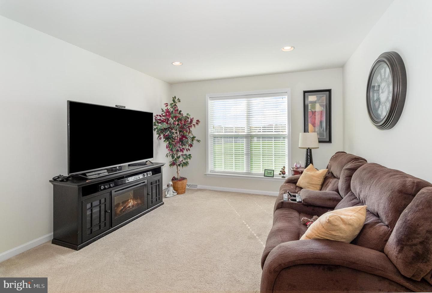 7025 Beech Tree Drive photo 11