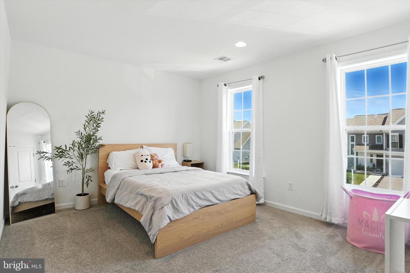 1738 Bradley Drive photo 12
