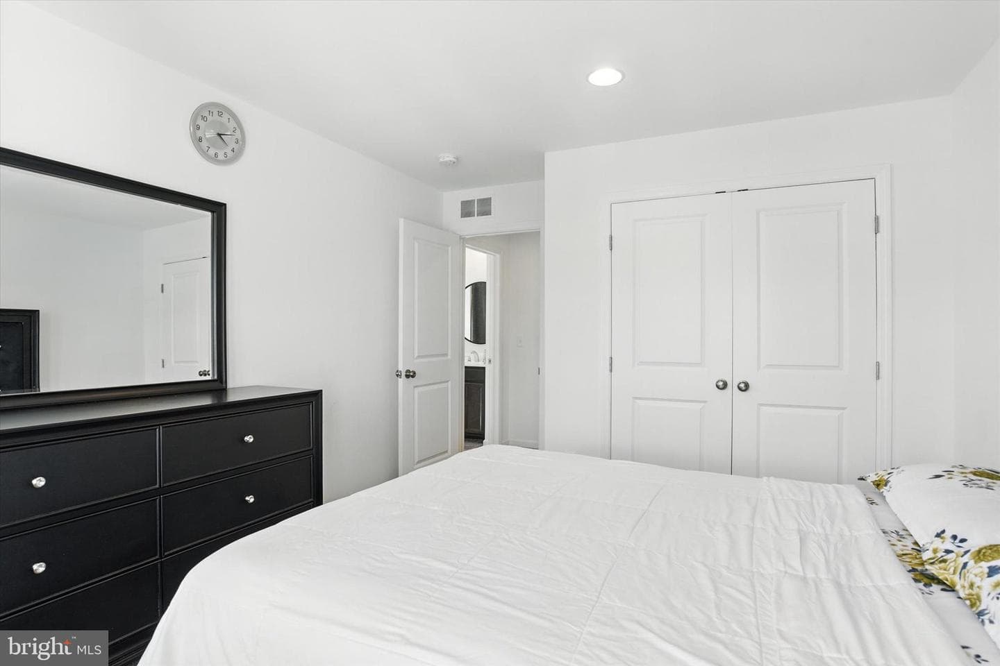 1738 Bradley Drive photo 18