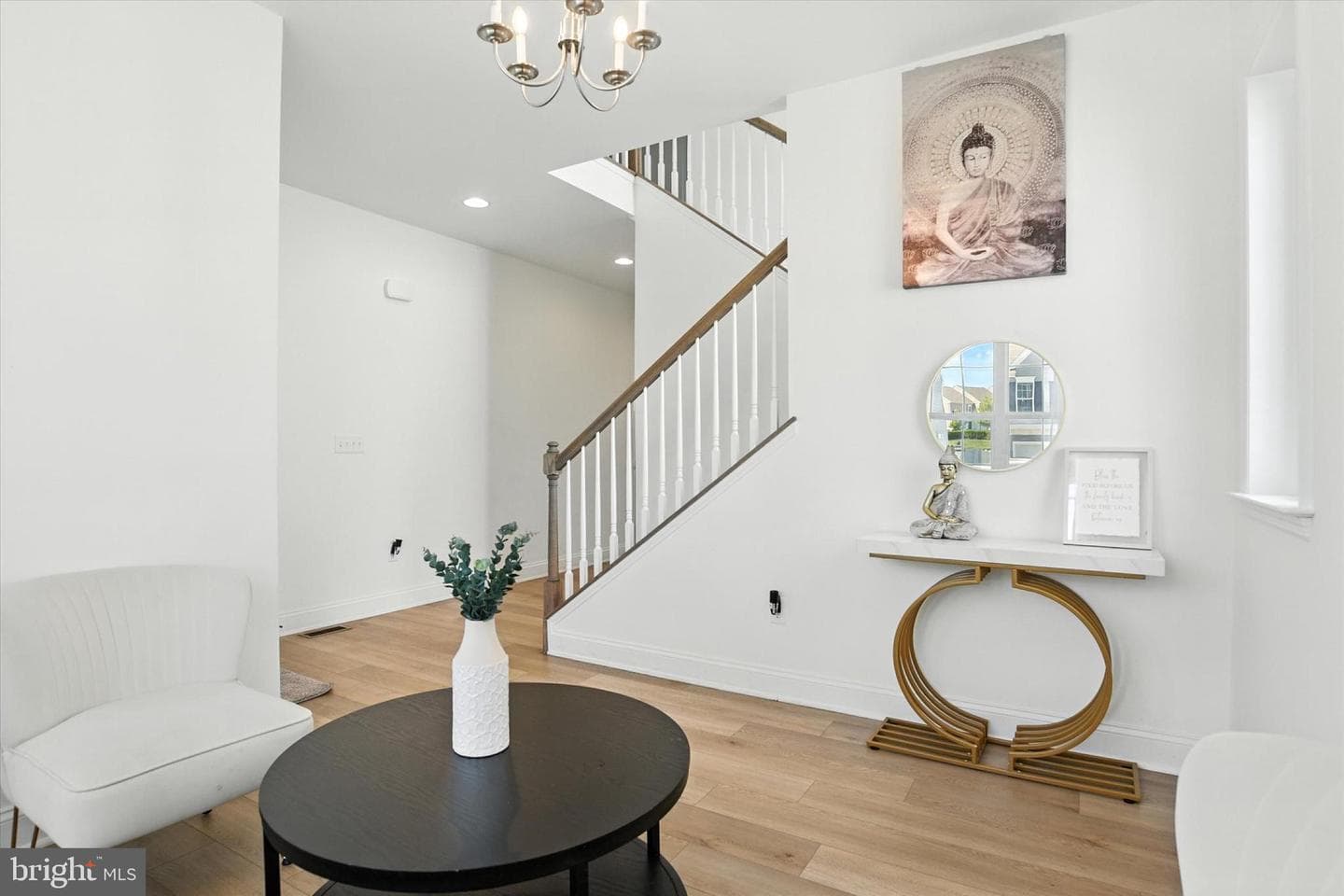 1738 Bradley Drive photo 2