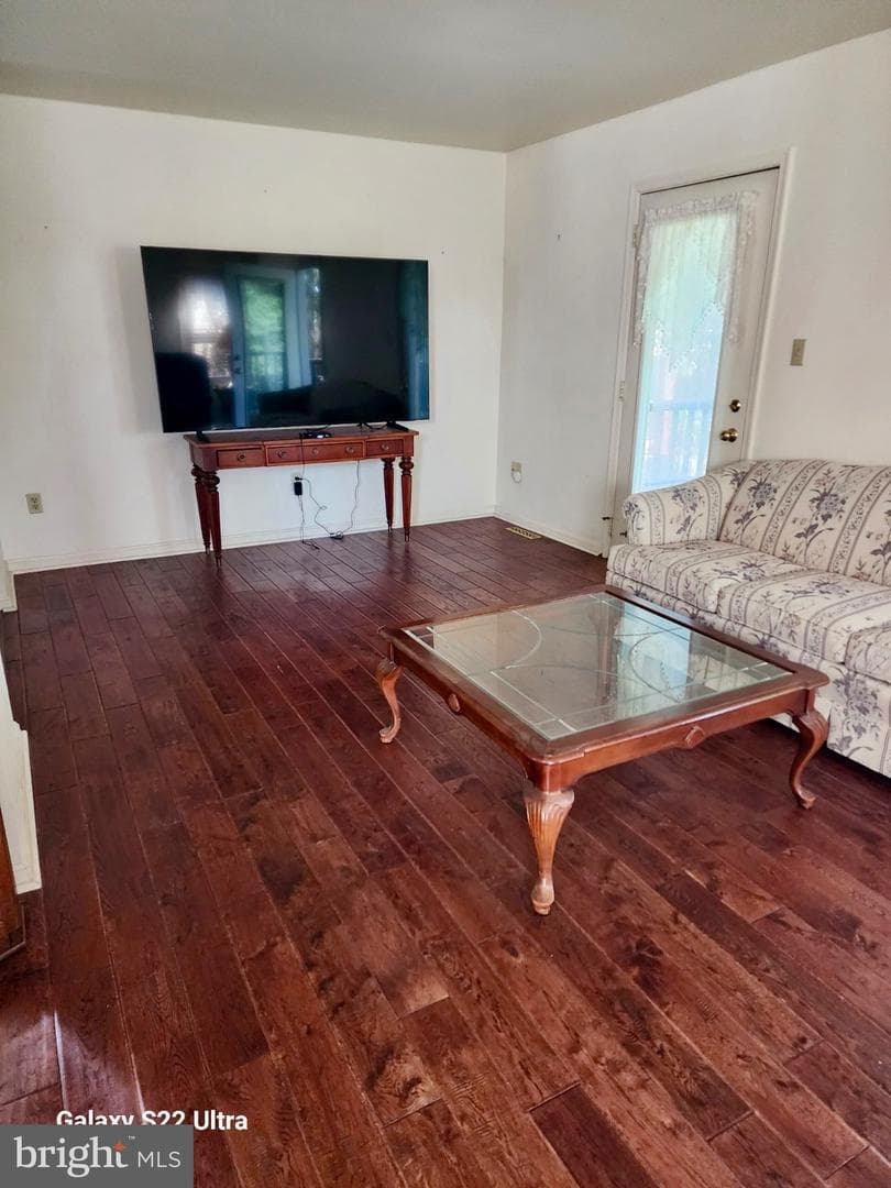 5688 Aberdeen Drive photo 14