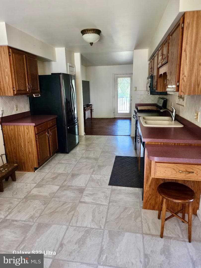 5688 Aberdeen Drive photo 15