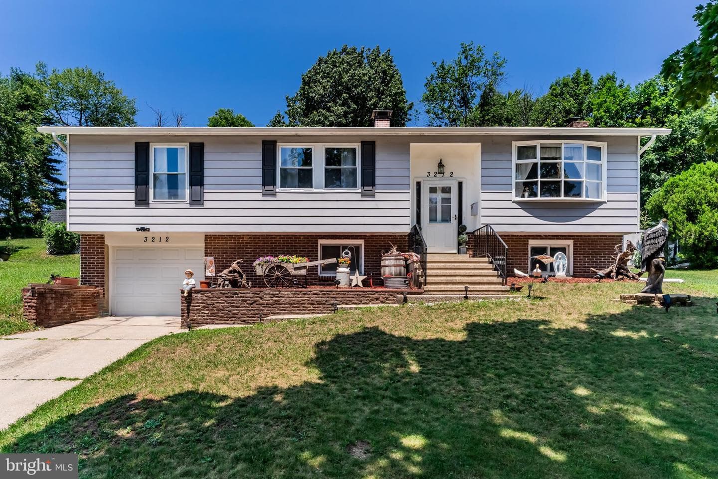 3212 Trinity Road photo 1