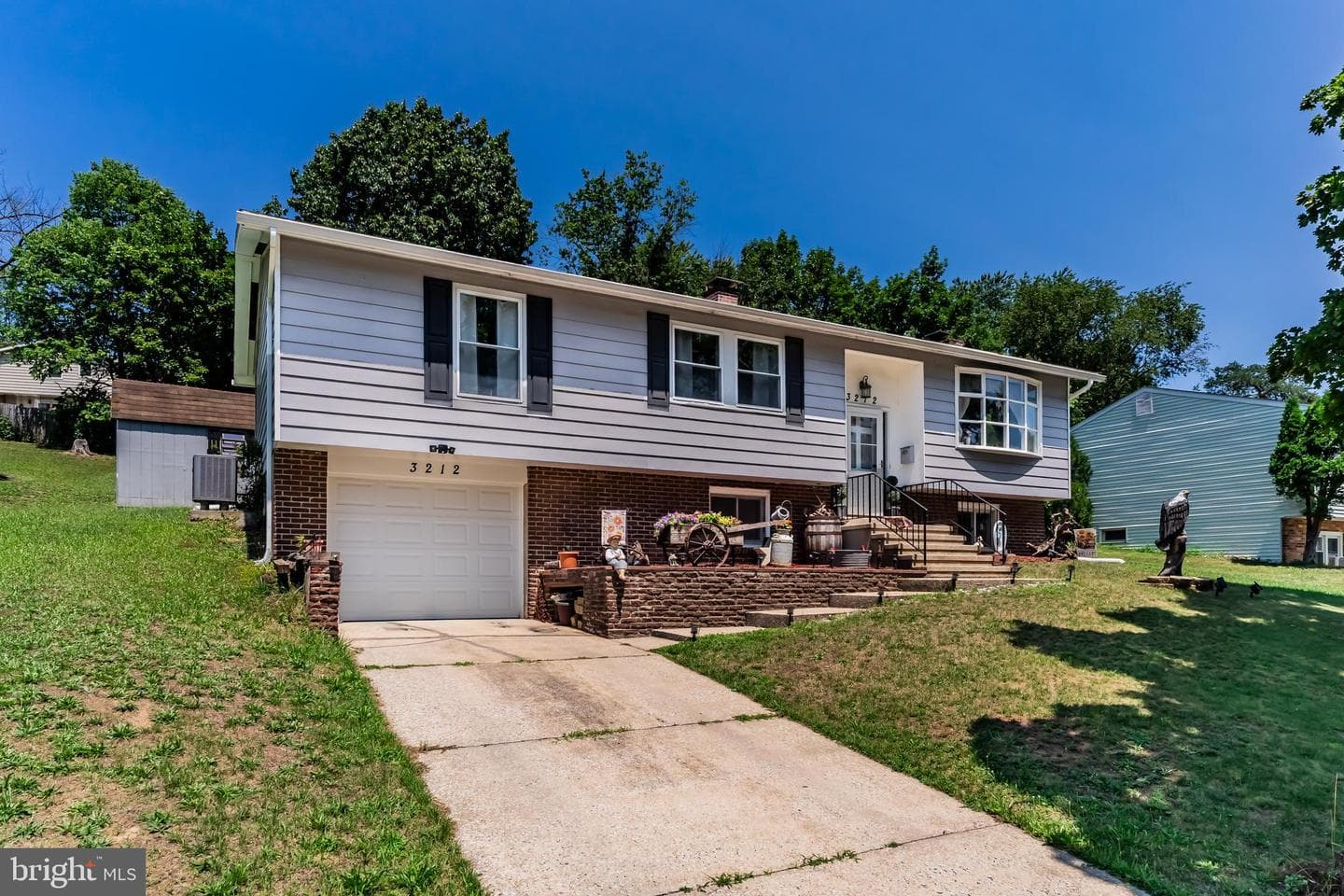 3212 Trinity Road photo 3