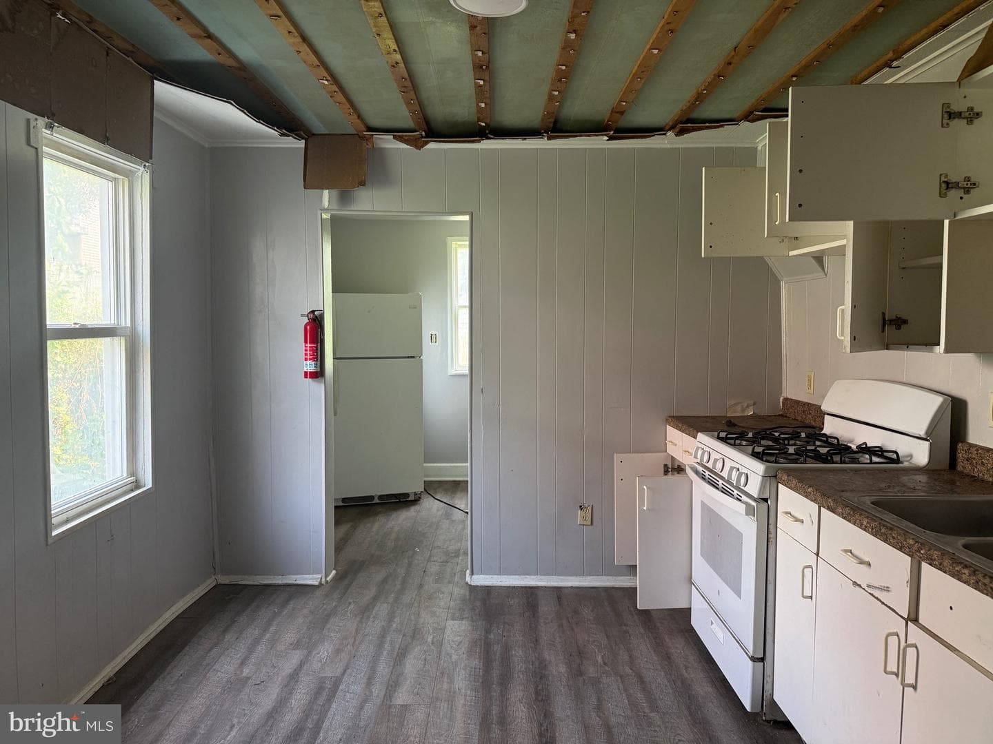 314 Lincoln Street photo 9