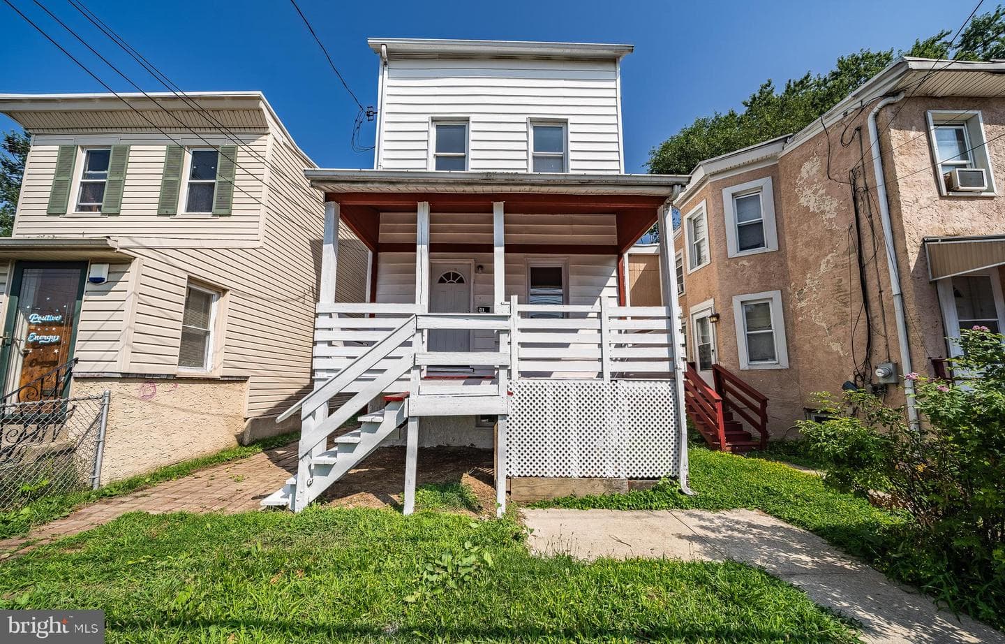211 N 9th Street photo 1