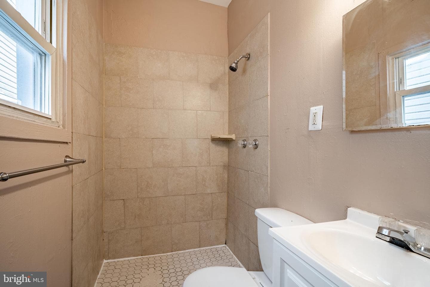 211 N 9th Street photo 15