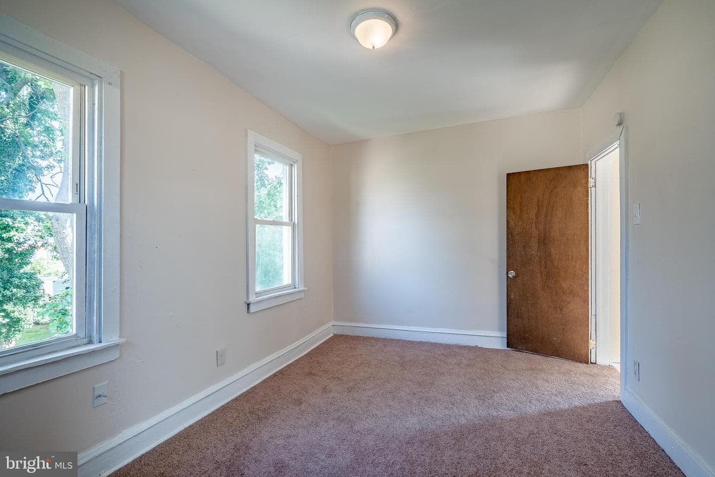 211 N 9th Street photo 19