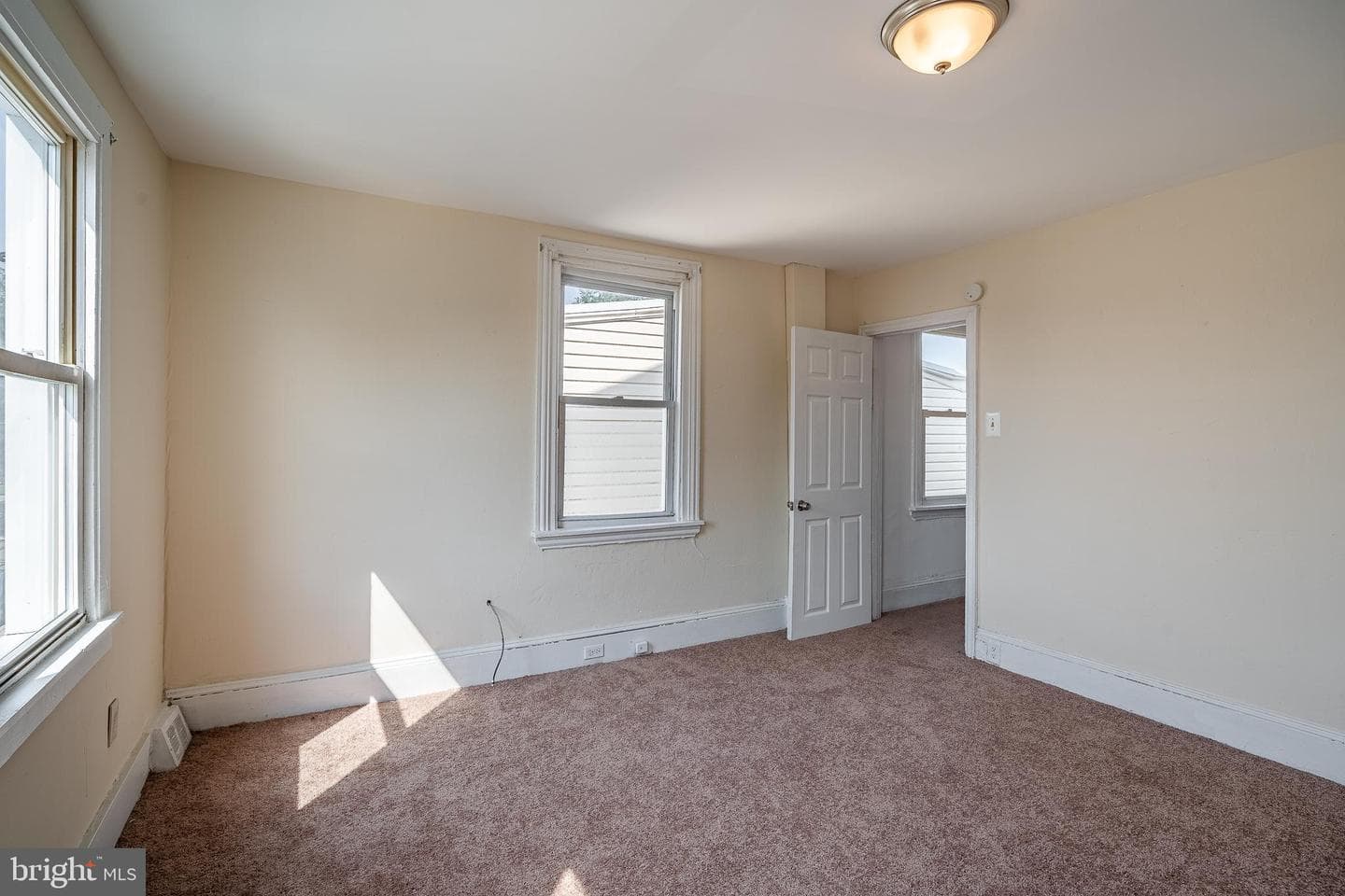 211 N 9th Street photo 24