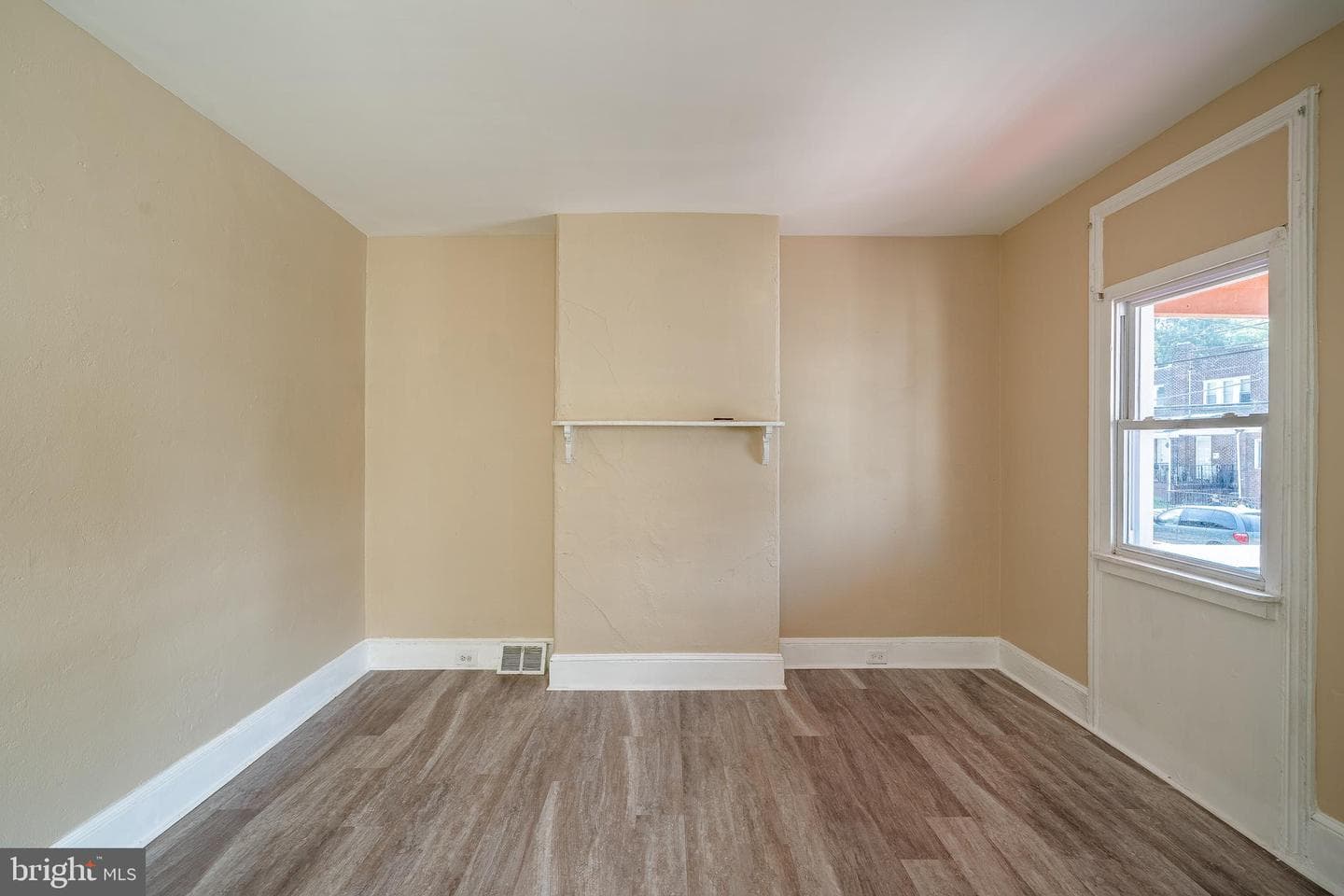 211 N 9th Street photo 8
