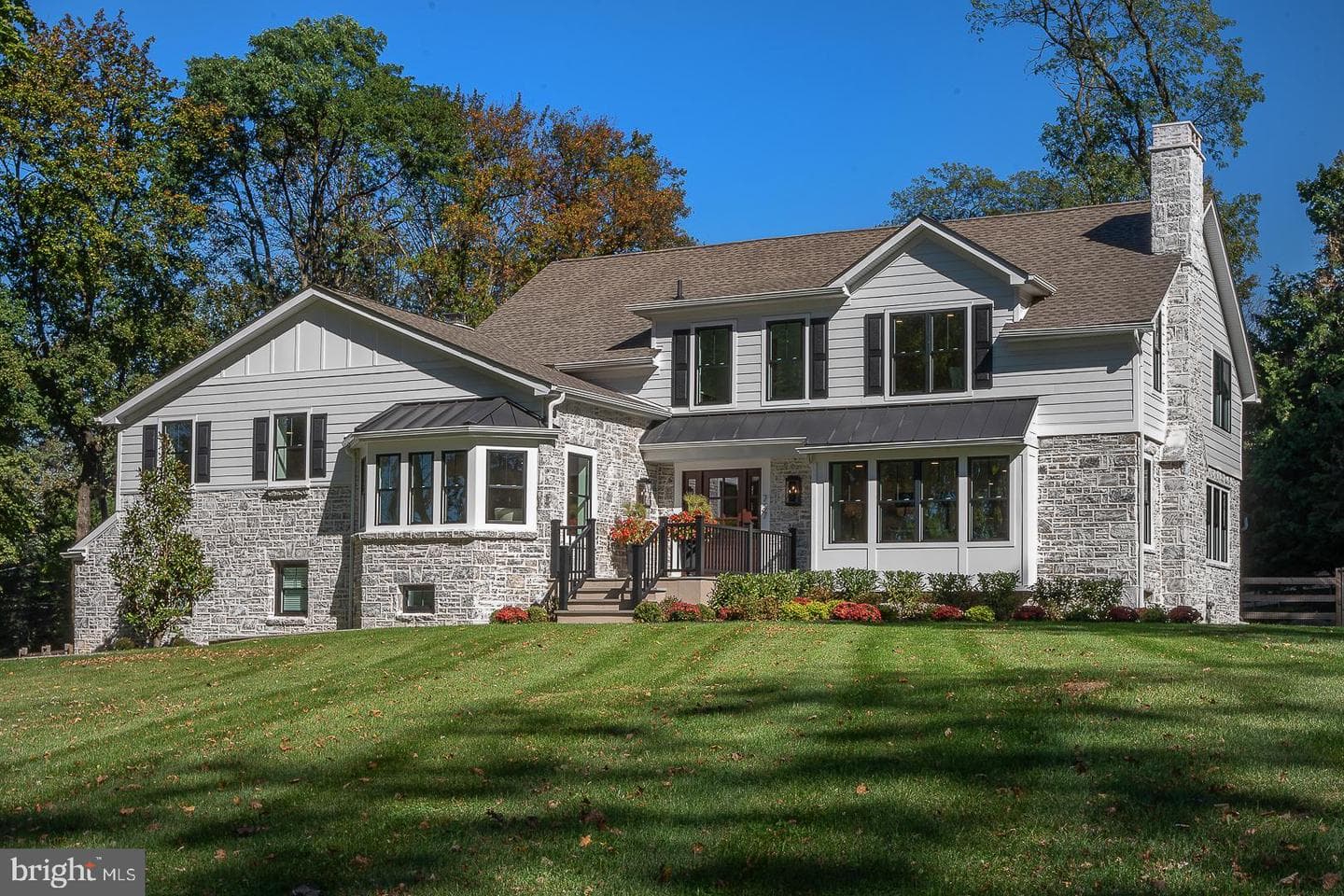 737 Berwood Road photo 1