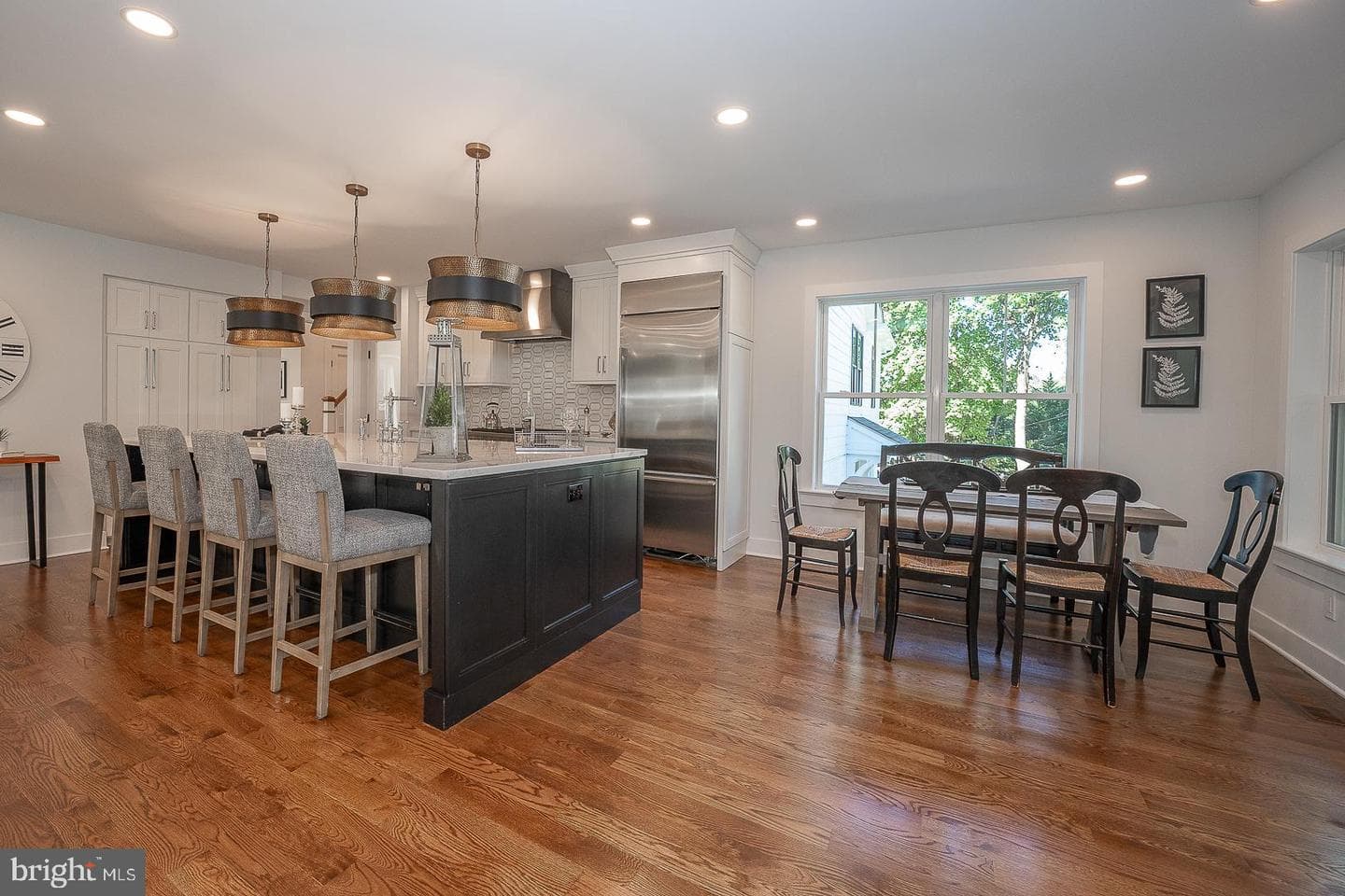 737 Berwood Road photo 16