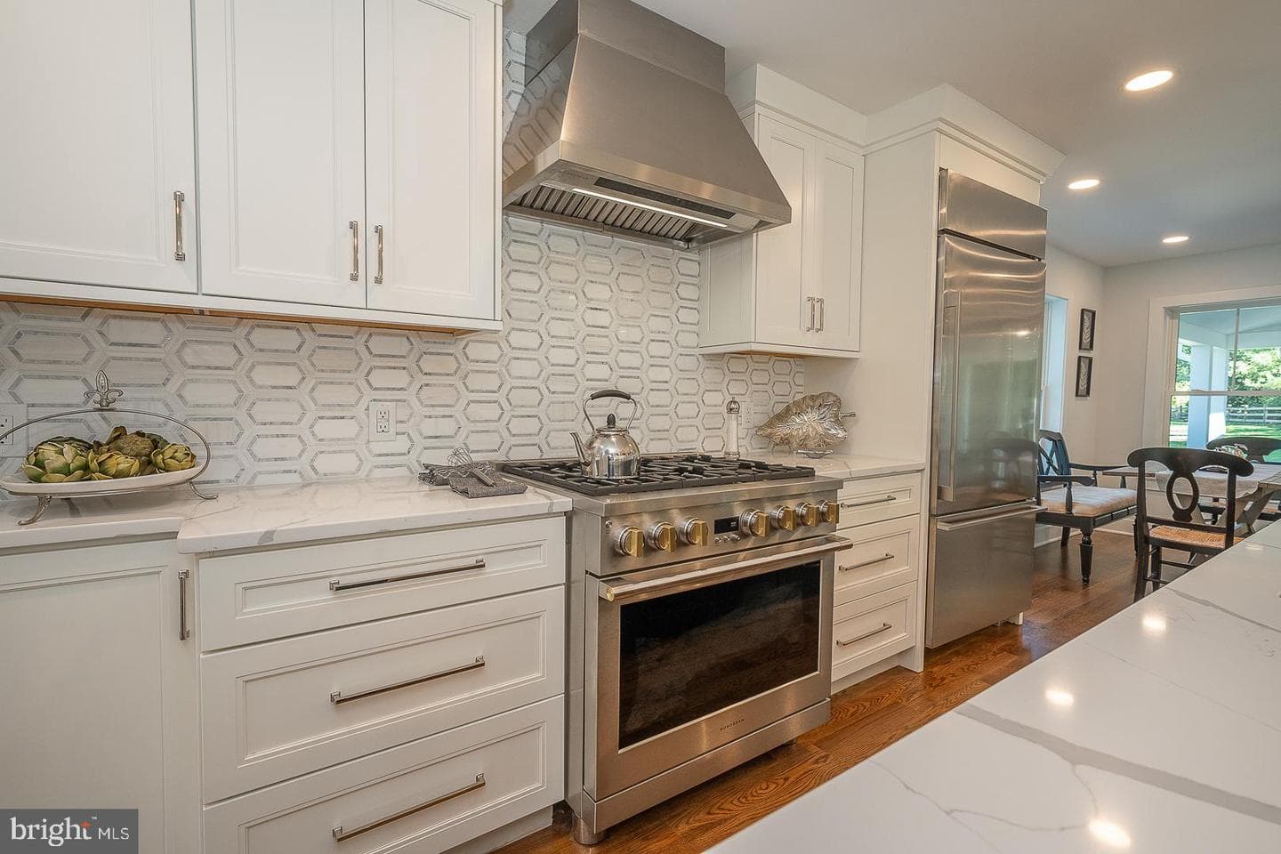 737 Berwood Road photo 18