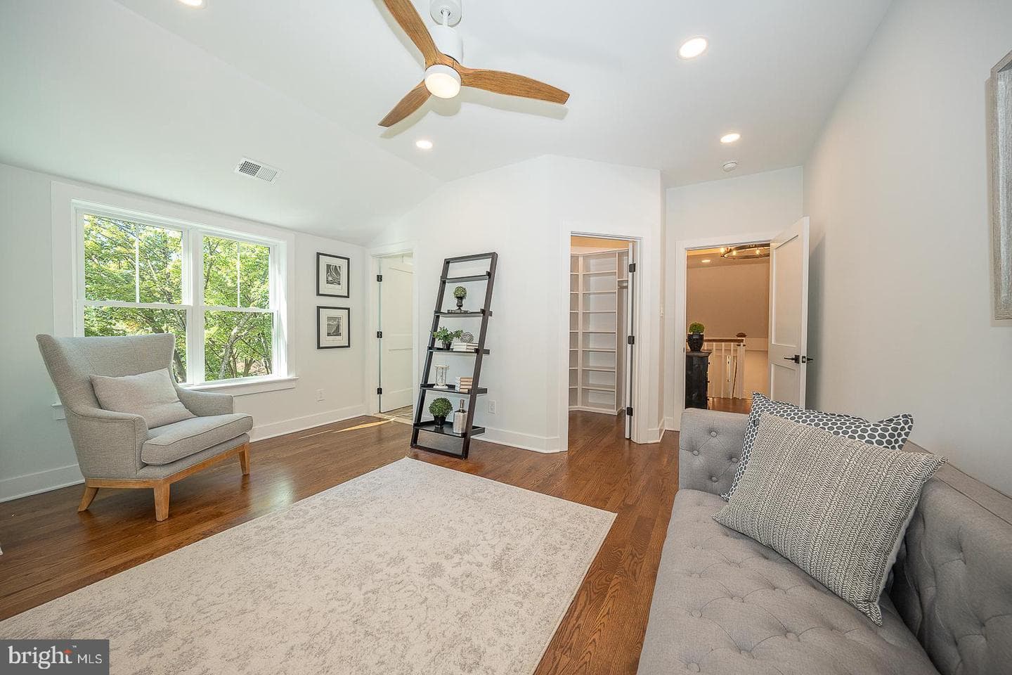 737 Berwood Road photo 24