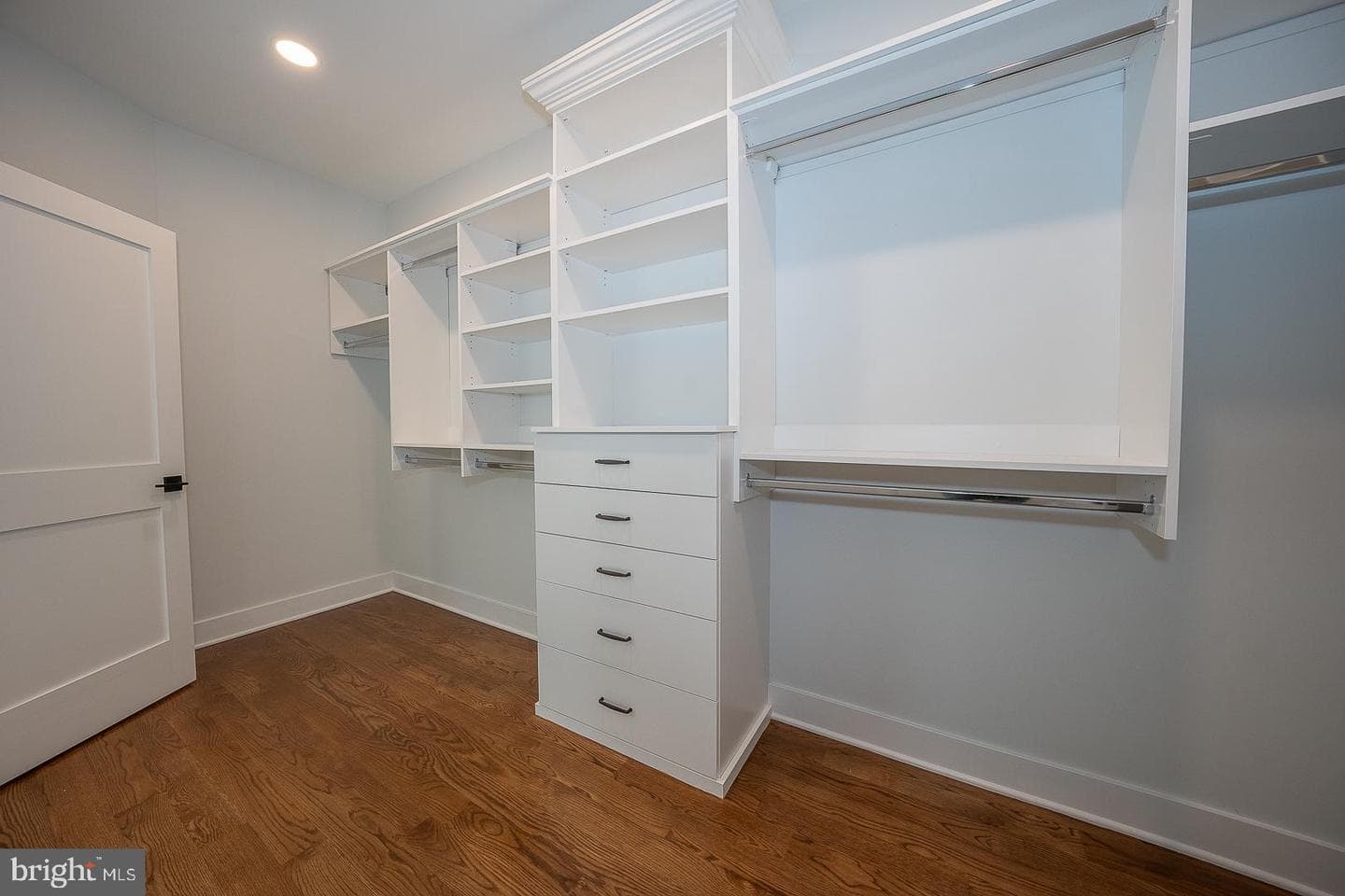 737 Berwood Road photo 28