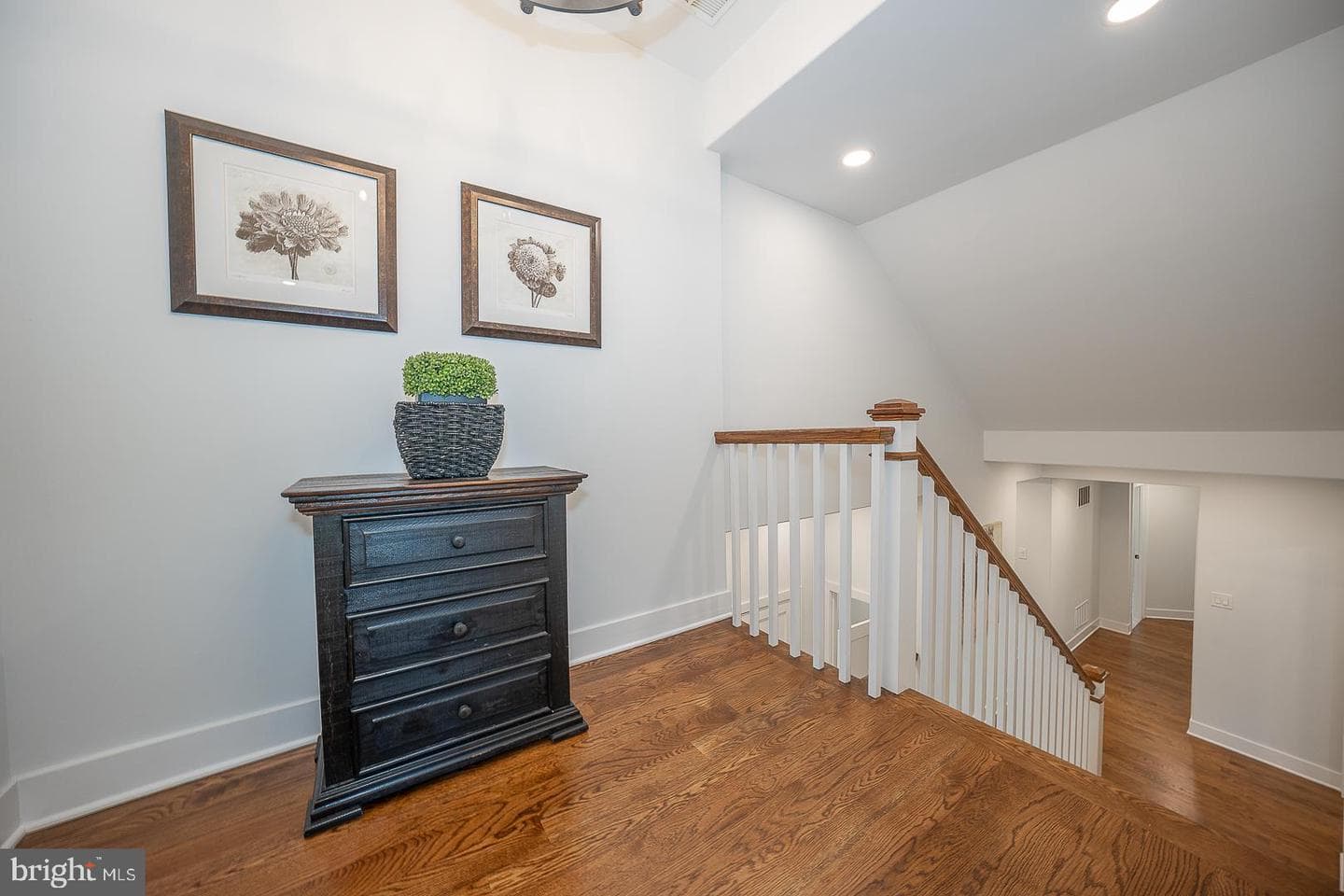 737 Berwood Road photo 35
