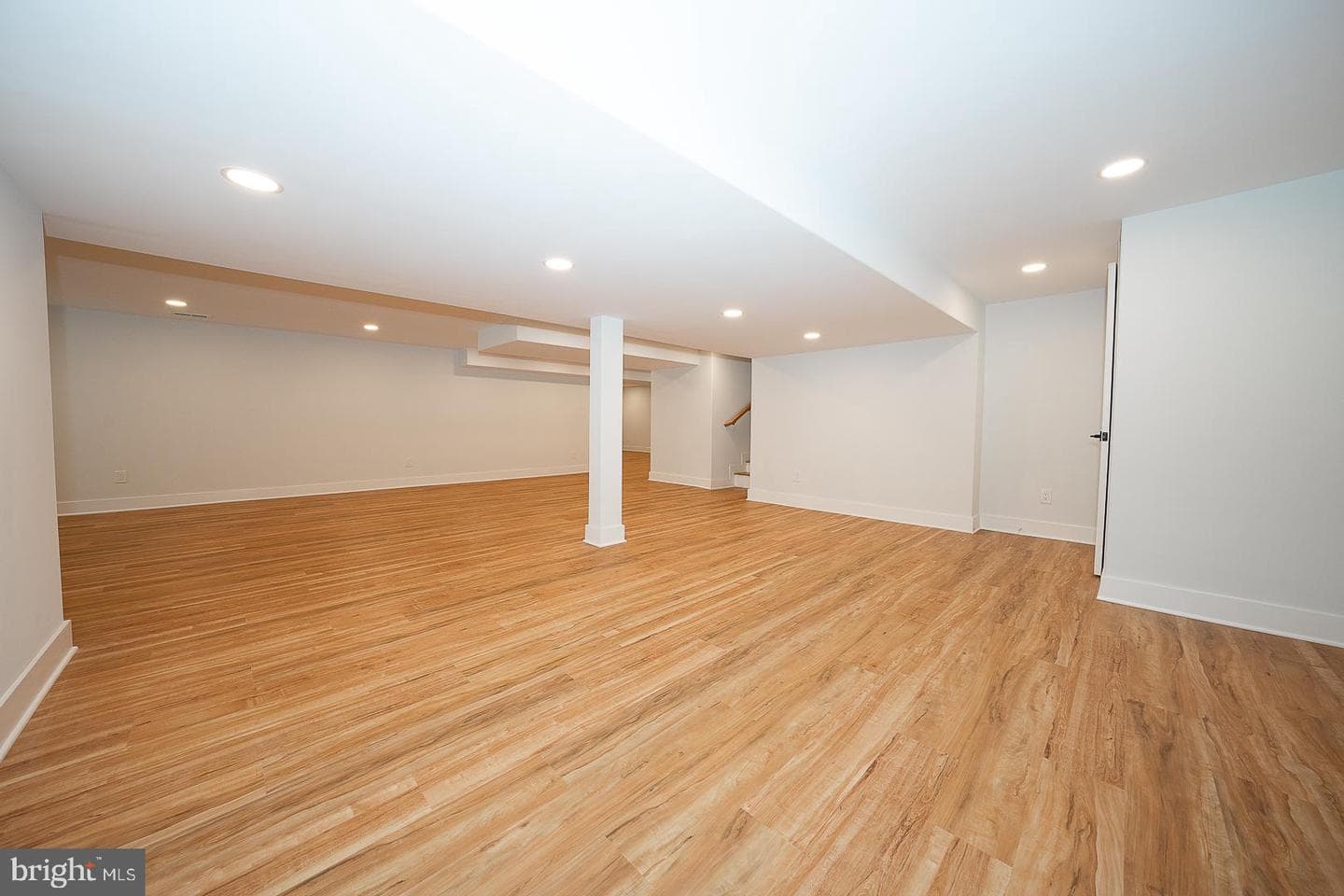 737 Berwood Road photo 39