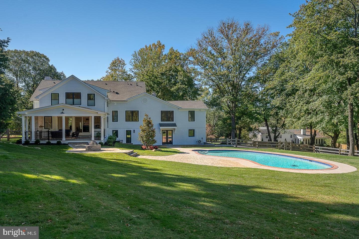 737 Berwood Road photo 45