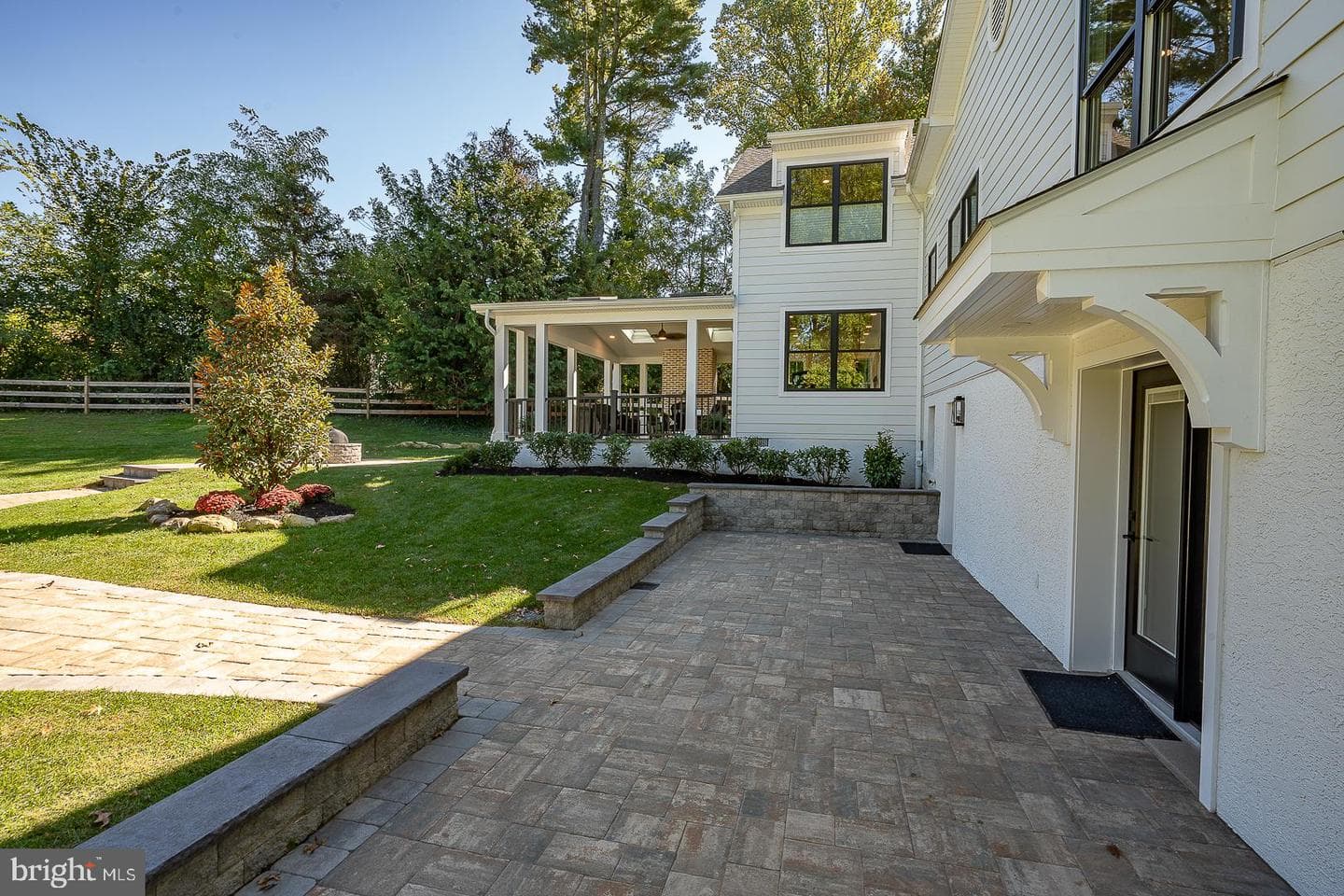 737 Berwood Road photo 47