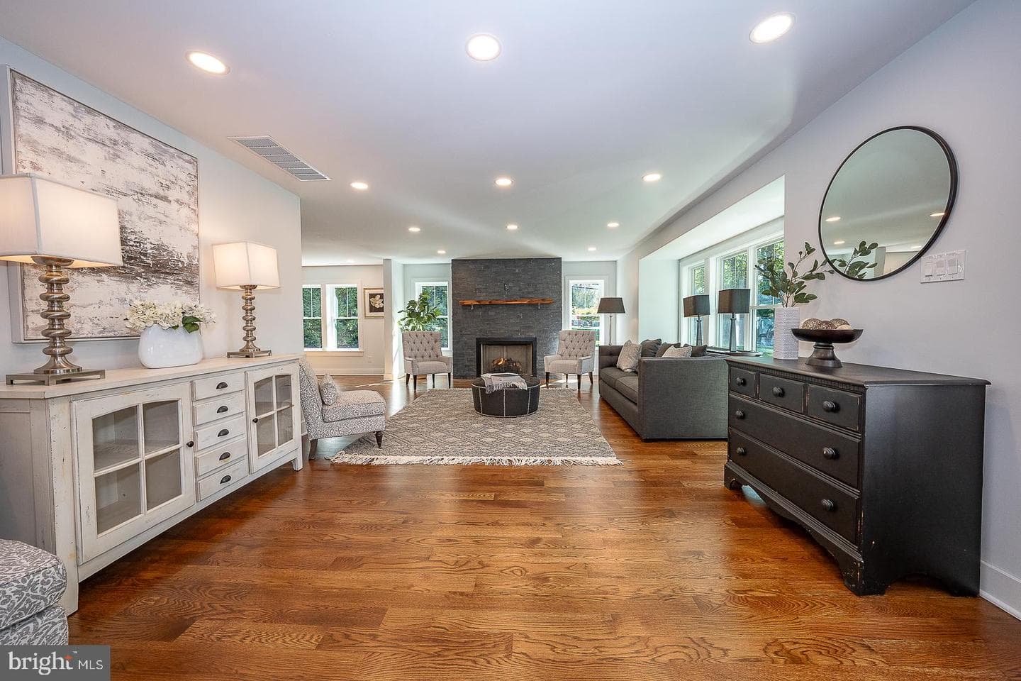 737 Berwood Road photo 9