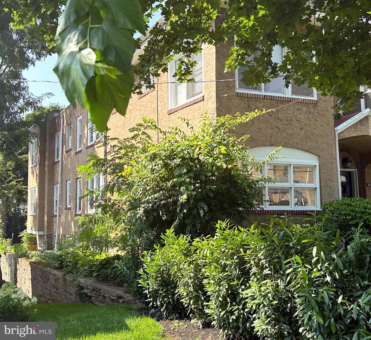 206 W Wayne Avenue photo 2