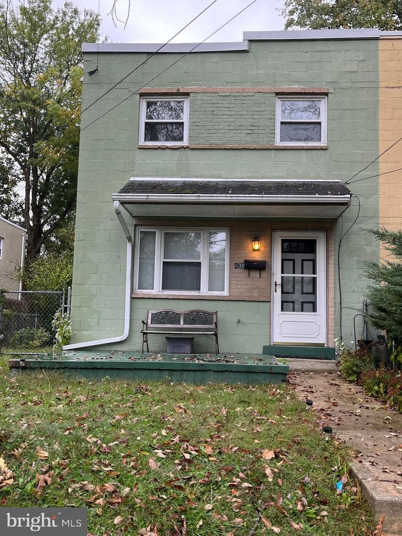 430 Vernon Street photo 1