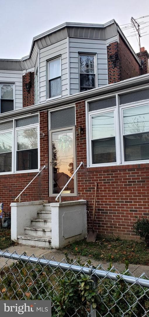 216 Staley Avenue photo 26