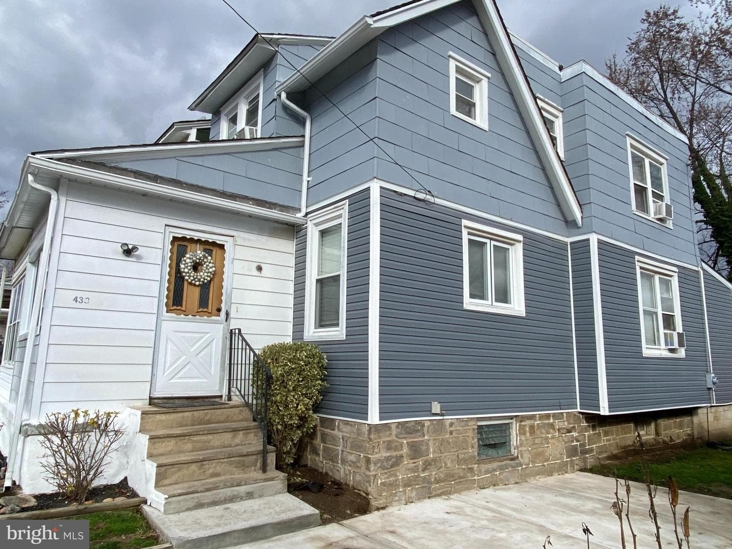 433 Arbor Road photo 2