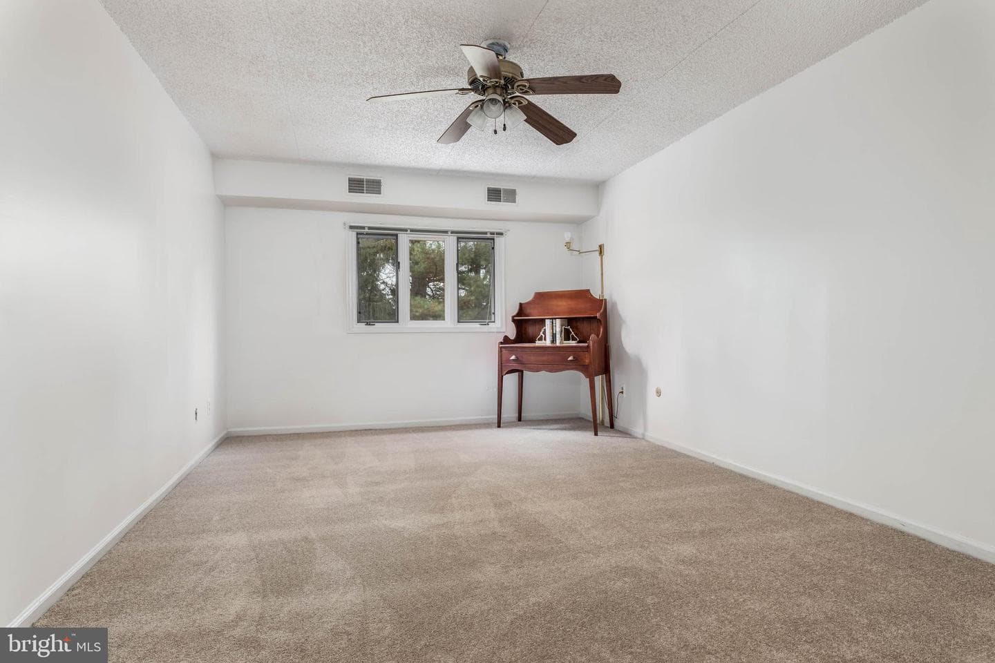 B105 Summit Drive #b105 photo 16