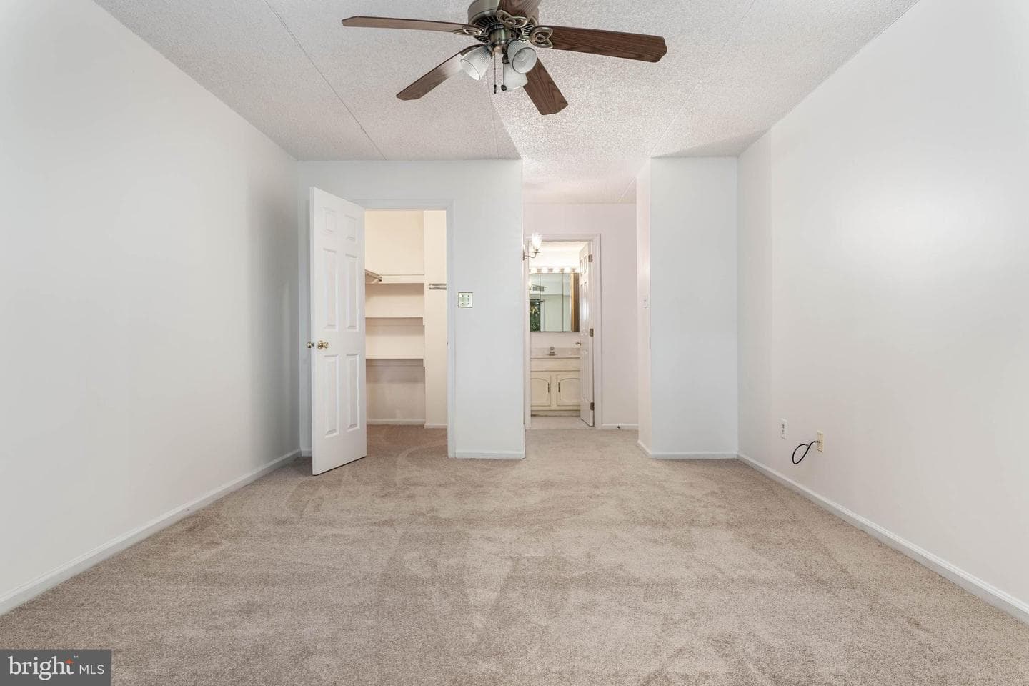 B105 Summit Drive #b105 photo 18